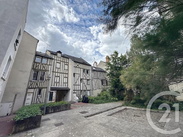 Appartement F4 à vendre - 4 pièces - 87.24 m2 - ORLEANS - 45 - CENTRE - Century 21 Help'Immo