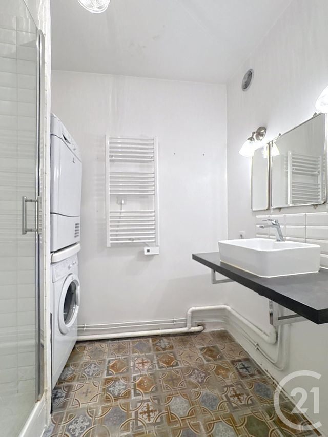 Appartement F4 à vendre - 4 pièces - 87.24 m2 - ORLEANS - 45 - CENTRE - Century 21 Help'Immo