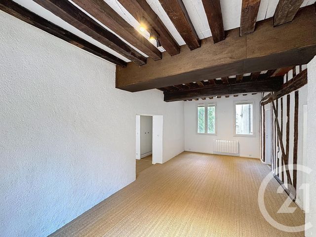 Appartement F4 à vendre - 4 pièces - 87.24 m2 - ORLEANS - 45 - CENTRE - Century 21 Help'Immo