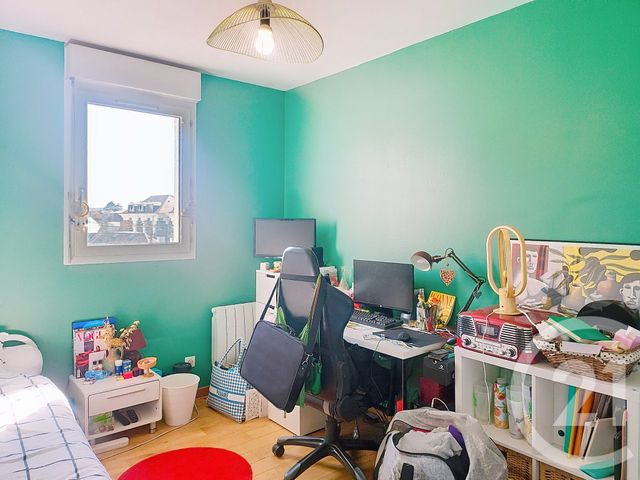 Appartement F5 à vendre - 5 pièces - 113.42 m2 - ORLEANS - 45 - CENTRE - Century 21 Help'Immo