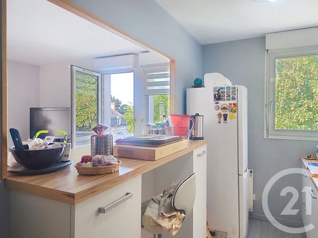 Appartement F5 à vendre - 5 pièces - 113.42 m2 - ORLEANS - 45 - CENTRE - Century 21 Help'Immo