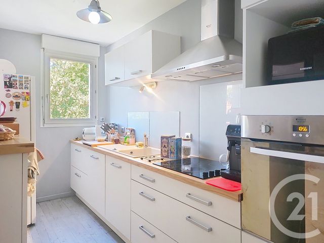 Appartement F5 à vendre - 5 pièces - 113.42 m2 - ORLEANS - 45 - CENTRE - Century 21 Help'Immo