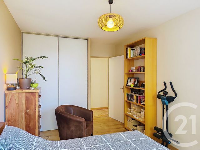 Appartement F5 à vendre - 5 pièces - 113.42 m2 - ORLEANS - 45 - CENTRE - Century 21 Help'Immo