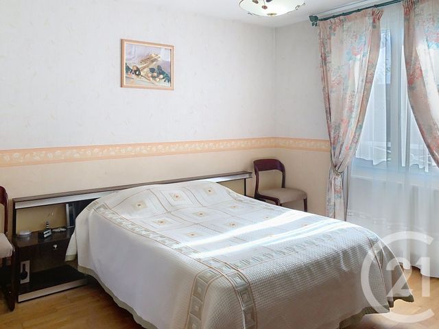 maison à vendre - 7 pièces - 131.53 m2 - ST JEAN DE LA RUELLE - 45 - CENTRE - Century 21 Help'Immo