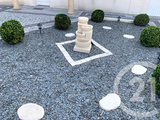 maison à vendre - 7 pièces - 131.53 m2 - ST JEAN DE LA RUELLE - 45 - CENTRE - Century 21 Help'Immo