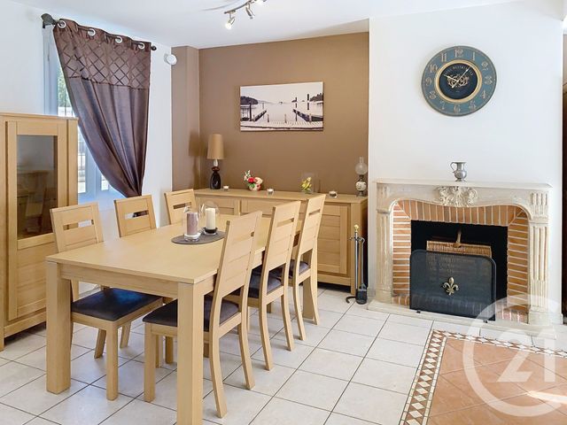 maison à vendre - 7 pièces - 131.53 m2 - ST JEAN DE LA RUELLE - 45 - CENTRE - Century 21 Help'Immo