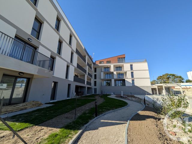 Appartement F2 à louer - 2 pièces - 43.41 m2 - ST JEAN DE LA RUELLE - 45 - CENTRE - Century 21 Help'Immo