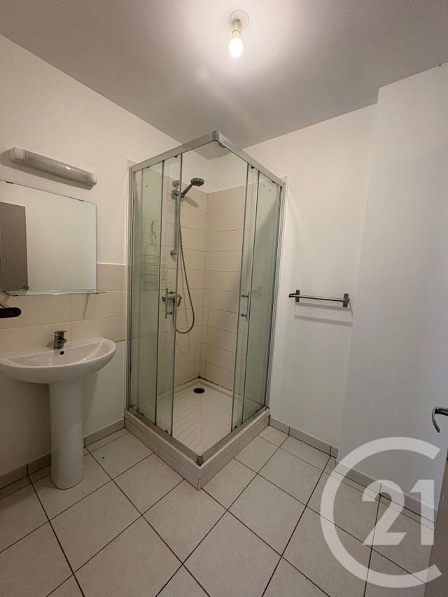 Appartement F3 à louer - 3 pièces - 65.01 m2 - VILLEMAURY - 28 - CENTRE - Century 21 Help'Immo