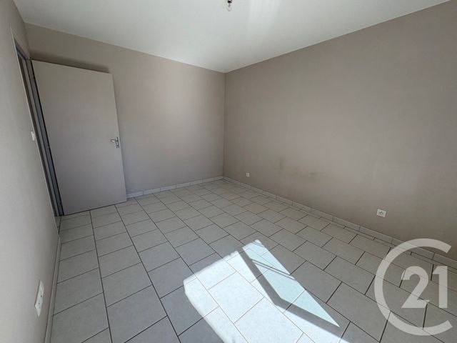 Appartement F3 à louer - 3 pièces - 65.01 m2 - VILLEMAURY - 28 - CENTRE - Century 21 Help'Immo