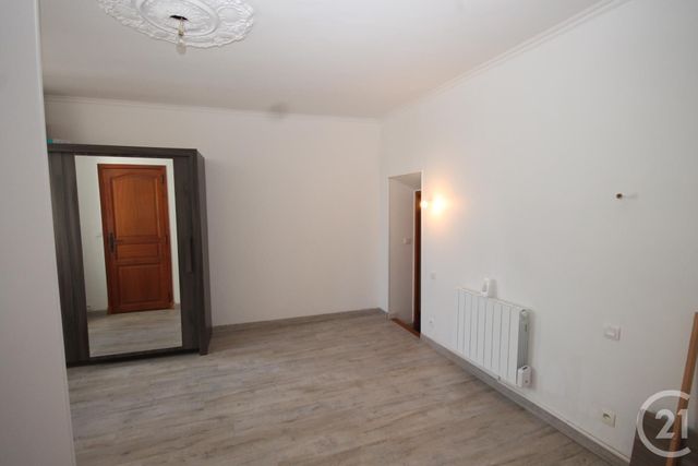 Appartement F2 à vendre - 2 pièces - 60.33 m2 - ORLEANS - 45 - CENTRE - Century 21 Help'Immo