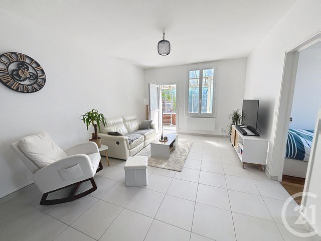 maison à vendre - 3 pièces - 73.65 m2 - LA CHAPELLE ST MESMIN - 45 - CENTRE - Century 21 Help'Immo