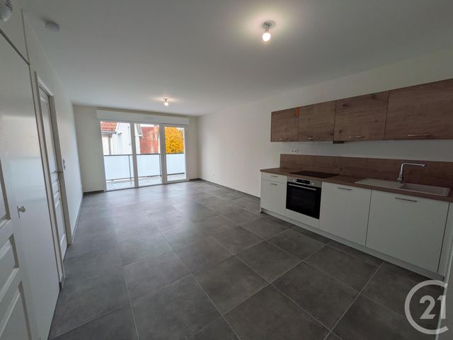 Appartement F2 à louer - 2 pièces - 45.0 m2 - ST JEAN DE LA RUELLE - 45 - CENTRE - Century 21 Help'Immo