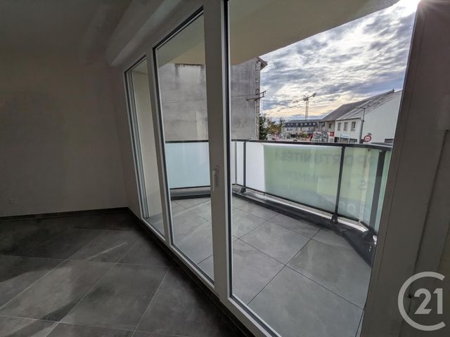 Appartement F3 à louer - 3 pièces - 65.8 m2 - ST JEAN DE LA RUELLE - 45 - CENTRE - Century 21 Help'Immo