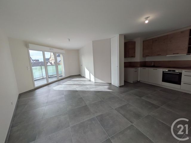 Appartement F3 à louer - 3 pièces - 65.8 m2 - ST JEAN DE LA RUELLE - 45 - CENTRE - Century 21 Help'Immo