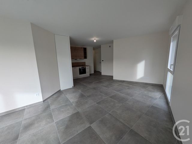 Appartement F3 à louer - 3 pièces - 65.8 m2 - ST JEAN DE LA RUELLE - 45 - CENTRE - Century 21 Help'Immo