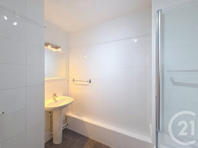 Appartement F2 à vendre - 2 pièces - 46.56 m2 - OLIVET - 45 - CENTRE - Century 21 Help'Immo