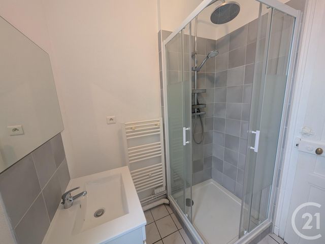 Appartement à louer - 2 pièces - 39.89 m2 - ORLEANS - 45 - CENTRE - Century 21 Help'Immo