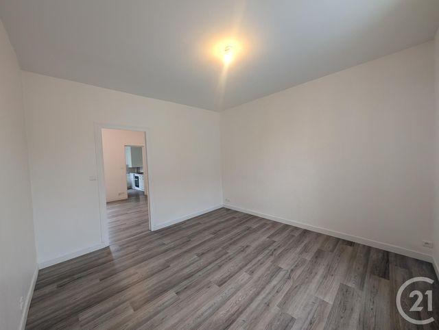 Appartement à louer - 2 pièces - 39.89 m2 - ORLEANS - 45 - CENTRE - Century 21 Help'Immo