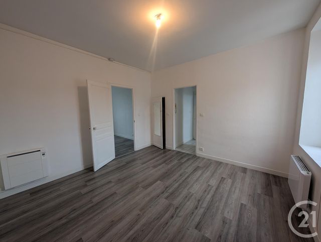 Appartement à louer - 2 pièces - 39.89 m2 - ORLEANS - 45 - CENTRE - Century 21 Help'Immo