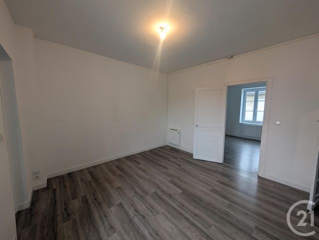 Appartement à louer - 2 pièces - 39.89 m2 - ORLEANS - 45 - CENTRE - Century 21 Help'Immo