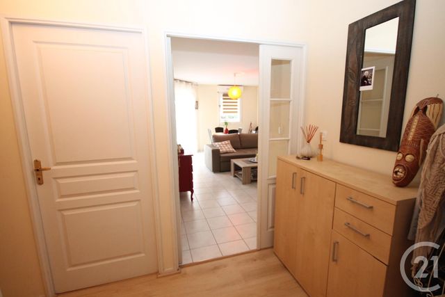 Afficher la photo en grand Appartement F2 à louer - 2 pièces - 48.82 m2 - ST JEAN DE BRAYE - 45 - CENTRE - Century 21 Help'Immo