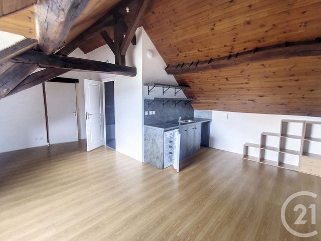 Appartement F1 à louer - 1 pièce - 26.59 m2 - ORLEANS - 45 - CENTRE - Century 21 Help'Immo