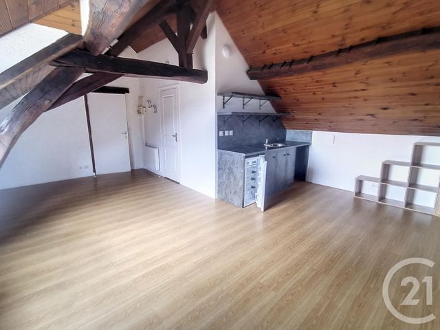 Appartement F1 à louer - 1 pièce - 26.59 m2 - ORLEANS - 45 - CENTRE - Century 21 Help'Immo