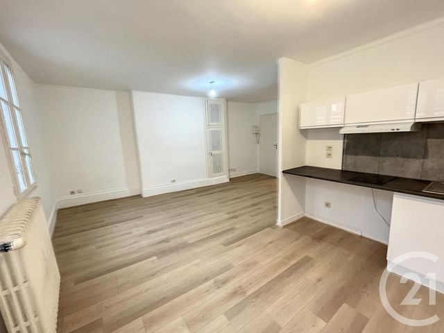 Afficher la photo en grand Appartement T2 à louer - 2 pièces - 40.11 m2 - ORLEANS - 45 - CENTRE - Century 21 Help'Immo