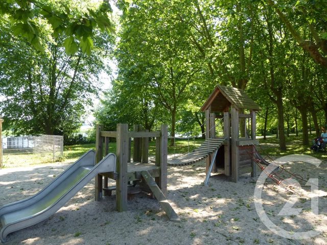 Appartement F2 à louer - 2 pièces - 44.04 m2 - ST JEAN DE LA RUELLE - 45 - CENTRE - Century 21 Help'Immo