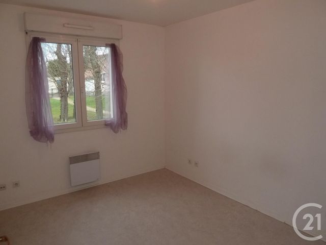 Appartement F2 à louer - 2 pièces - 44.04 m2 - ST JEAN DE LA RUELLE - 45 - CENTRE - Century 21 Help'Immo