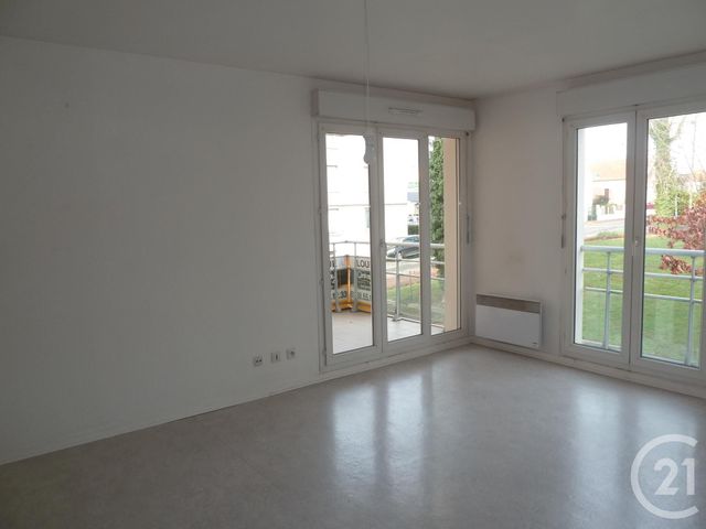 Appartement F2 à louer - 2 pièces - 44.04 m2 - ST JEAN DE LA RUELLE - 45 - CENTRE - Century 21 Help'Immo