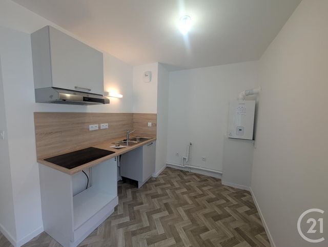 Appartement F1 à louer - 1 pièce - 35.0 m2 - SARAN - 45 - CENTRE - Century 21 Help'Immo