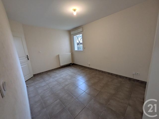 Appartement F2 à louer - 2 pièces - 44.45 m2 - ORLEANS - 45 - CENTRE - Century 21 Help'Immo