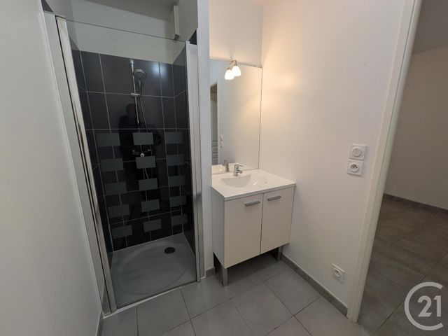 Appartement F2 à louer - 2 pièces - 44.45 m2 - ORLEANS - 45 - CENTRE - Century 21 Help'Immo