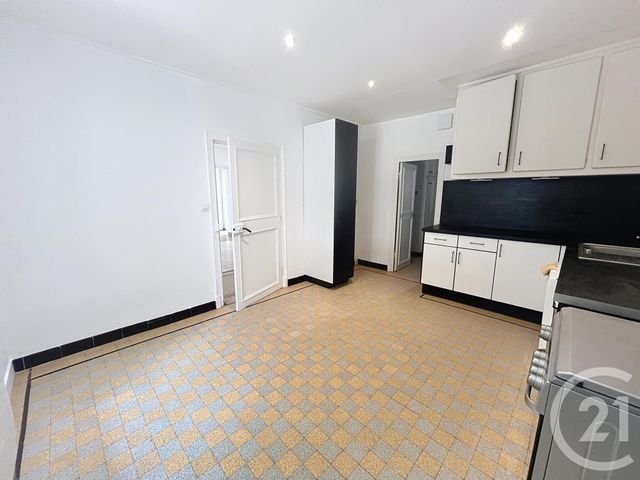 Appartement F4 à louer - 4 pièces - 90.66 m2 - INGRE - 45 - CENTRE - Century 21 Help'Immo