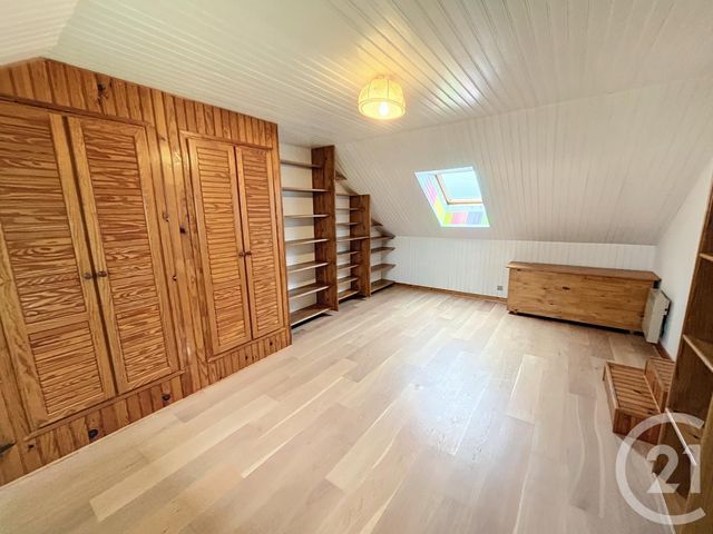 maison à louer - 8 pièces - 143.5 m2 - LA CHAPELLE ST MESMIN - 45 - CENTRE - Century 21 Help'Immo