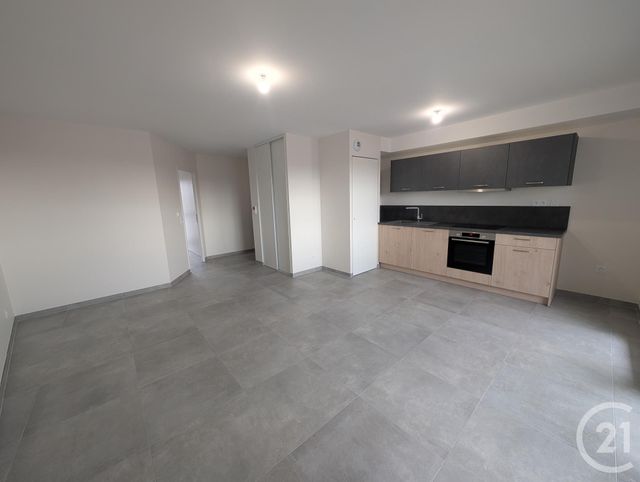 Appartement F3 à louer - 3 pièces - 62.0 m2 - ST JEAN DE LA RUELLE - 45 - CENTRE - Century 21 Help'Immo