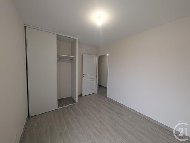 Appartement F3 à louer - 3 pièces - 62.0 m2 - ST JEAN DE LA RUELLE - 45 - CENTRE - Century 21 Help'Immo