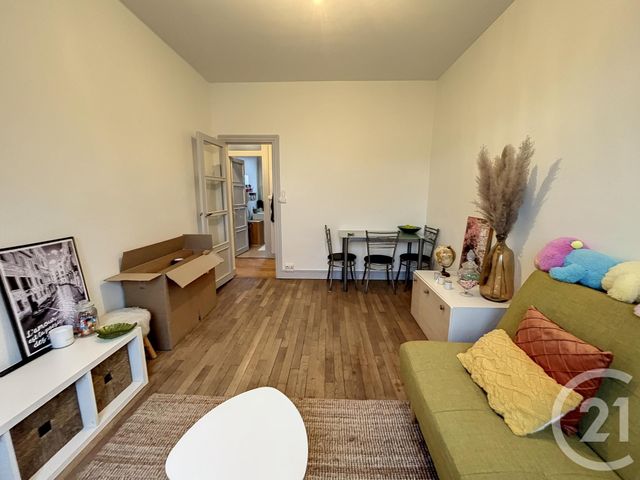 Appartement F2 à louer - 2 pièces - 42.21 m2 - ORLEANS - 45 - CENTRE - Century 21 Help'Immo