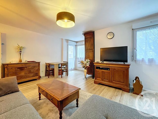 Appartement F2 à louer - 2 pièces - 60.0 m2 - ORLEANS - 45 - CENTRE - Century 21 Help'Immo