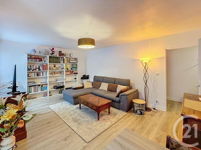 Appartement F2 à louer - 2 pièces - 60.0 m2 - ORLEANS - 45 - CENTRE - Century 21 Help'Immo