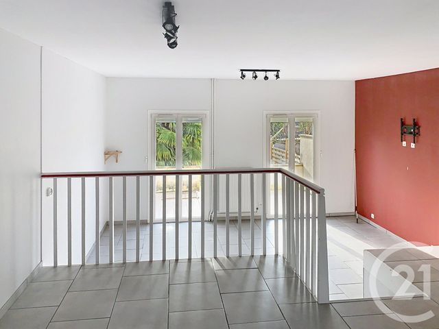 maison à vendre - 4 pièces - 92.26 m2 - ST JEAN DE LA RUELLE - 45 - CENTRE - Century 21 Help'Immo