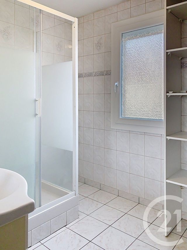 maison à vendre - 4 pièces - 92.26 m2 - ST JEAN DE LA RUELLE - 45 - CENTRE - Century 21 Help'Immo