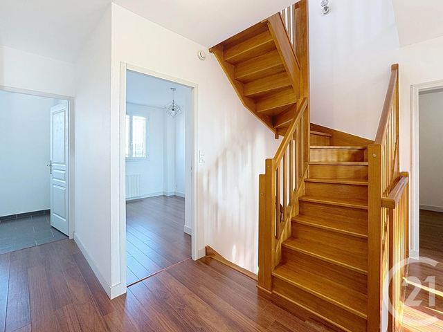 maison à vendre - 7 pièces - 145.0 m2 - LA CHAPELLE ST MESMIN - 45 - CENTRE - Century 21 Help'Immo