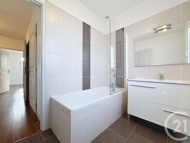 maison à vendre - 7 pièces - 145.0 m2 - LA CHAPELLE ST MESMIN - 45 - CENTRE - Century 21 Help'Immo