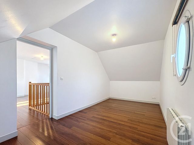 maison à vendre - 7 pièces - 145.0 m2 - LA CHAPELLE ST MESMIN - 45 - CENTRE - Century 21 Help'Immo