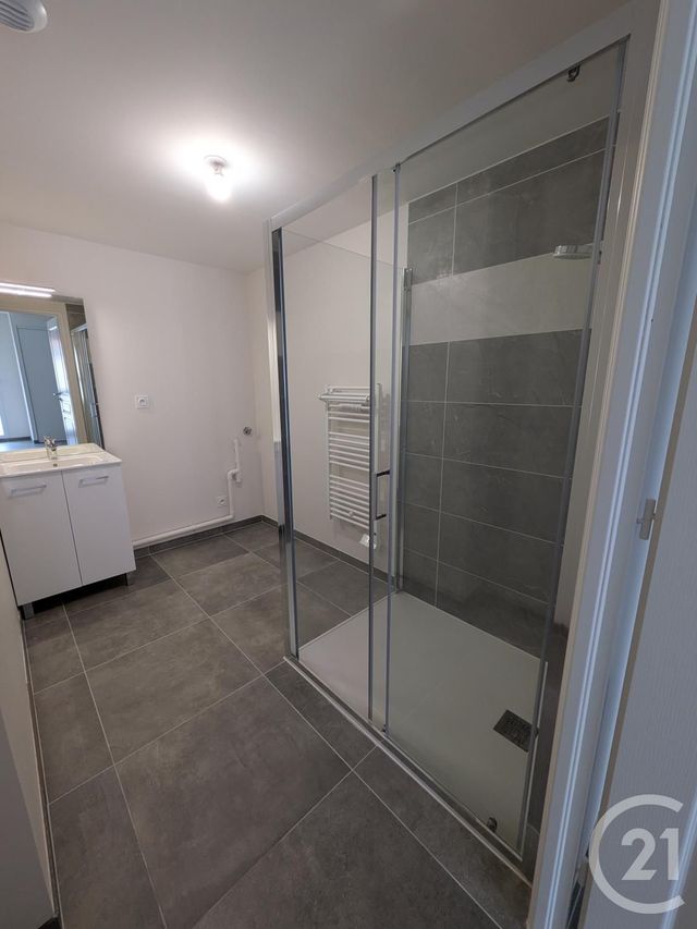 Appartement F2 à louer - 2 pièces - 45.15 m2 - ST JEAN DE LA RUELLE - 45 - CENTRE - Century 21 Help'Immo