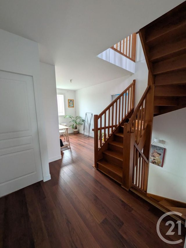 maison à louer - 7 pièces - 145.0 m2 - LA CHAPELLE ST MESMIN - 45 - CENTRE - Century 21 Help'Immo