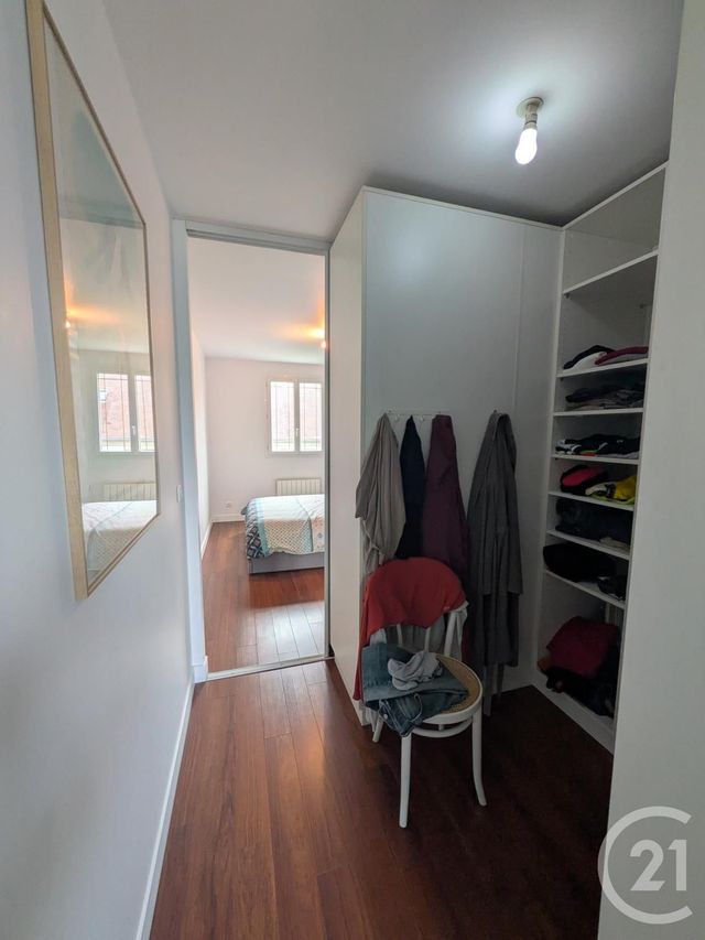 maison à louer - 7 pièces - 145.0 m2 - LA CHAPELLE ST MESMIN - 45 - CENTRE - Century 21 Help'Immo