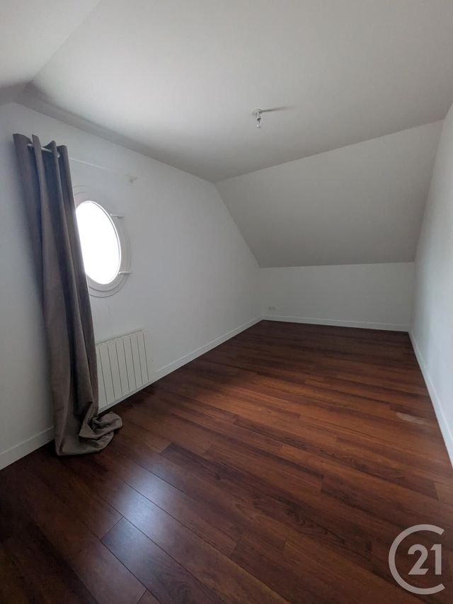 maison à louer - 7 pièces - 145.0 m2 - LA CHAPELLE ST MESMIN - 45 - CENTRE - Century 21 Help'Immo